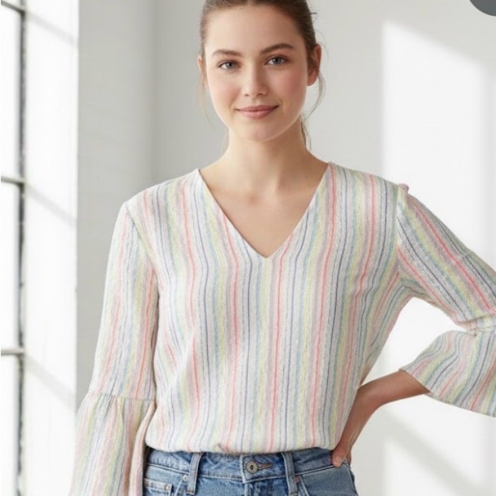 A new day NWOT Striped V-Neck Women's Top size XS - fun silver threads details